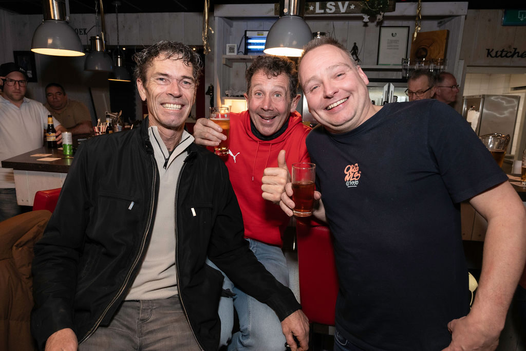 Feest in de kantine van LSV